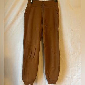 brown lulu lemon joggers
